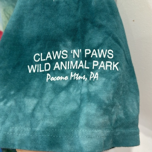 THE MOUNTAIN RAINBOW PARROT TIE DYE GRAPHIC TEE - Picture 3 of 6